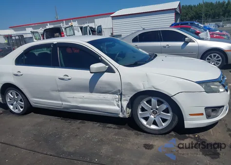2010 Ford Fusion Se z USA, uszkodzony, nr VIN 3FAHP0HA5AR326377